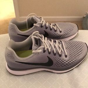 Nike Zoom Pegasus men’s tennis shoes